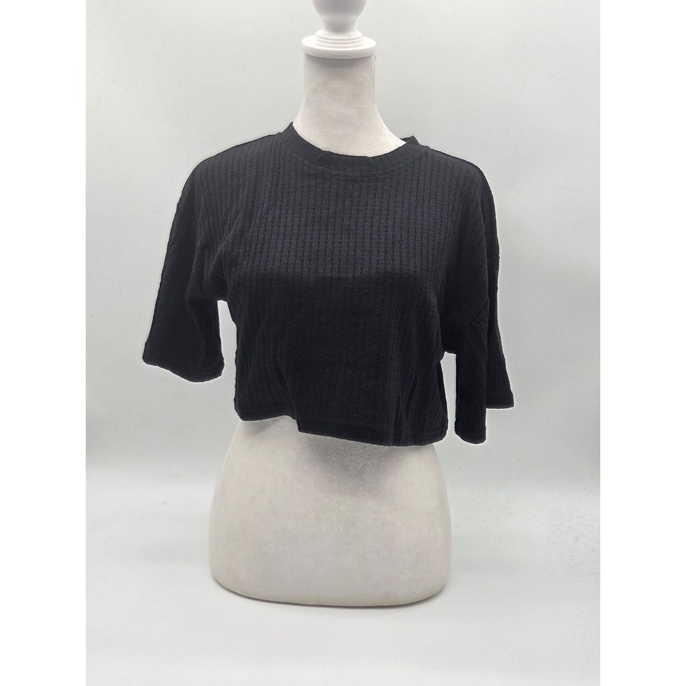 Olivaceous Women's M Black Ribbed Knit Cropped Short Sleeve Top 101-415